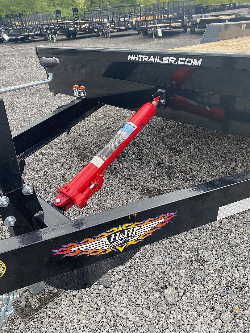 New 2025 H&H Trailers H8222MX-070 Car Hauler