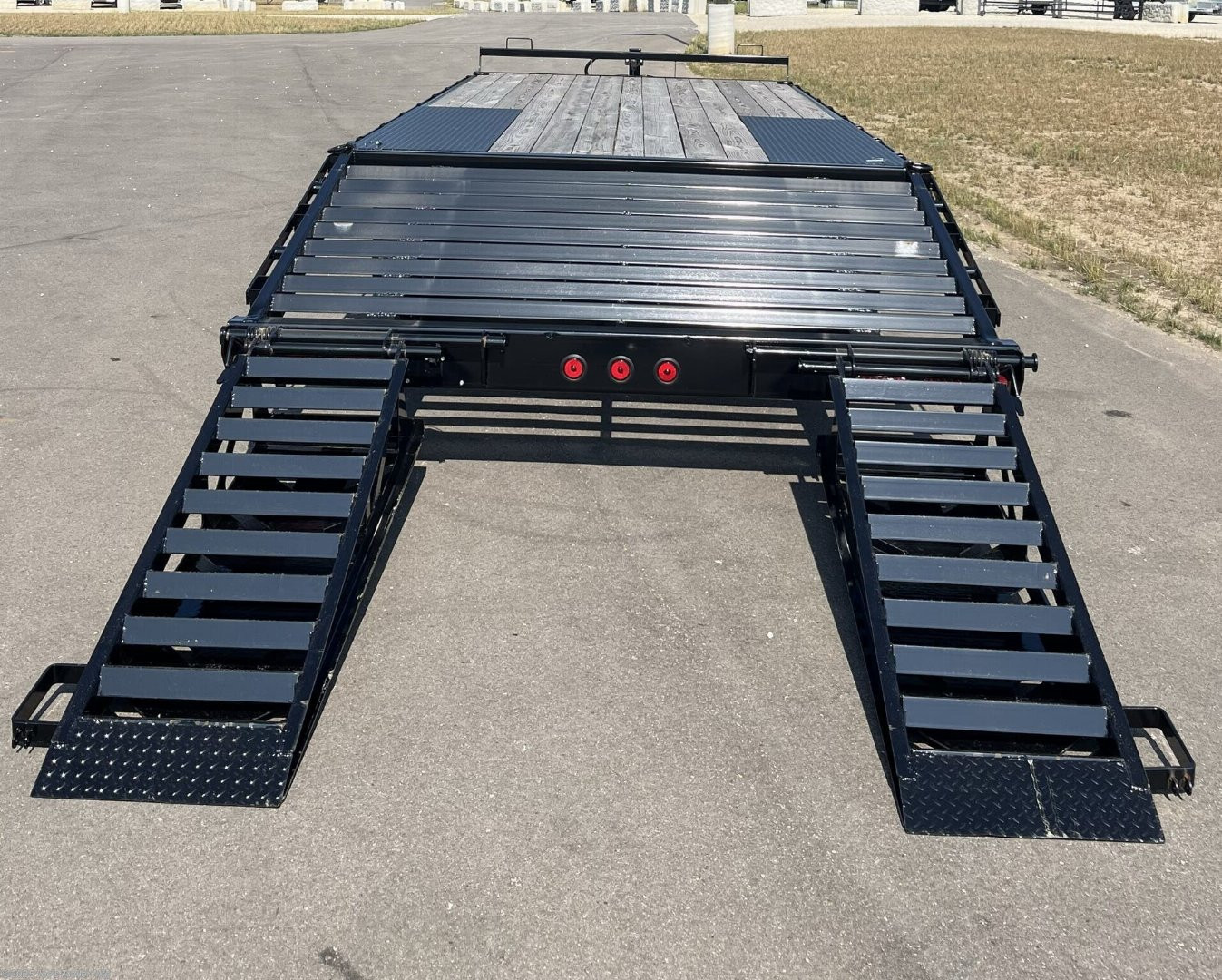 New 2024 Iron Bull FDP0220 Deckover Trailer