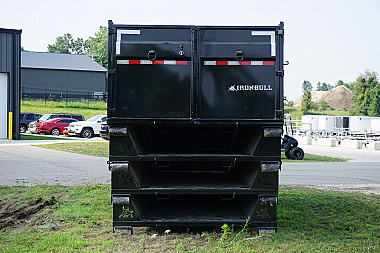 New 2024 Iron Bull RB8316 Dump Bin