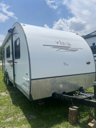 Used 2013 Gulf Stream Coach Visa Travel Trailer