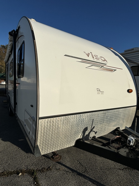 Used 2013 Gulf Stream Coach Visa Travel Trailer