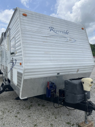Used 2006 Riverside RV Riverside Fifth Wheel