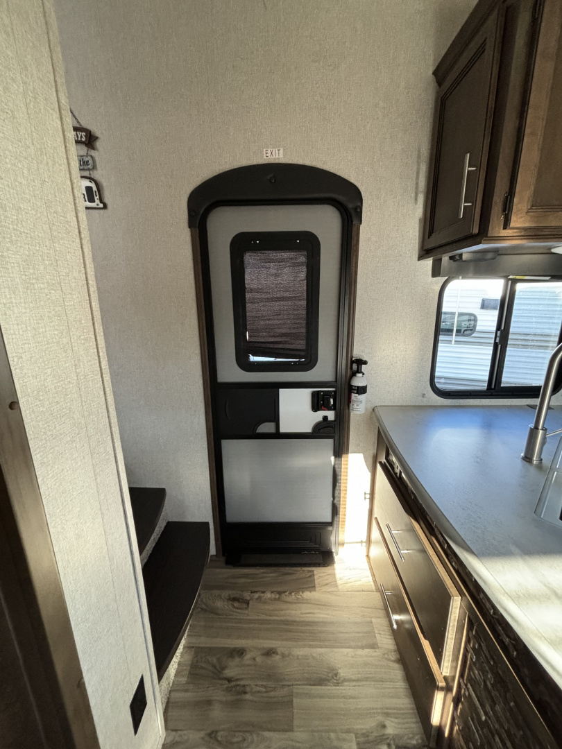 Used 2021 Keystone RV Cougar Fifth Wheel