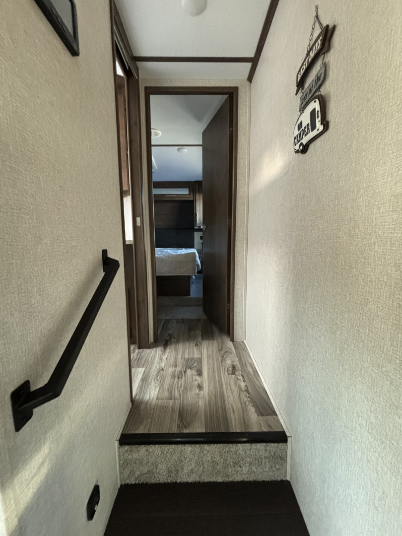 Used 2021 Keystone RV Cougar Fifth Wheel