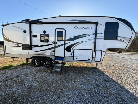 Used 2021 Keystone RV Cougar Fifth Wheel