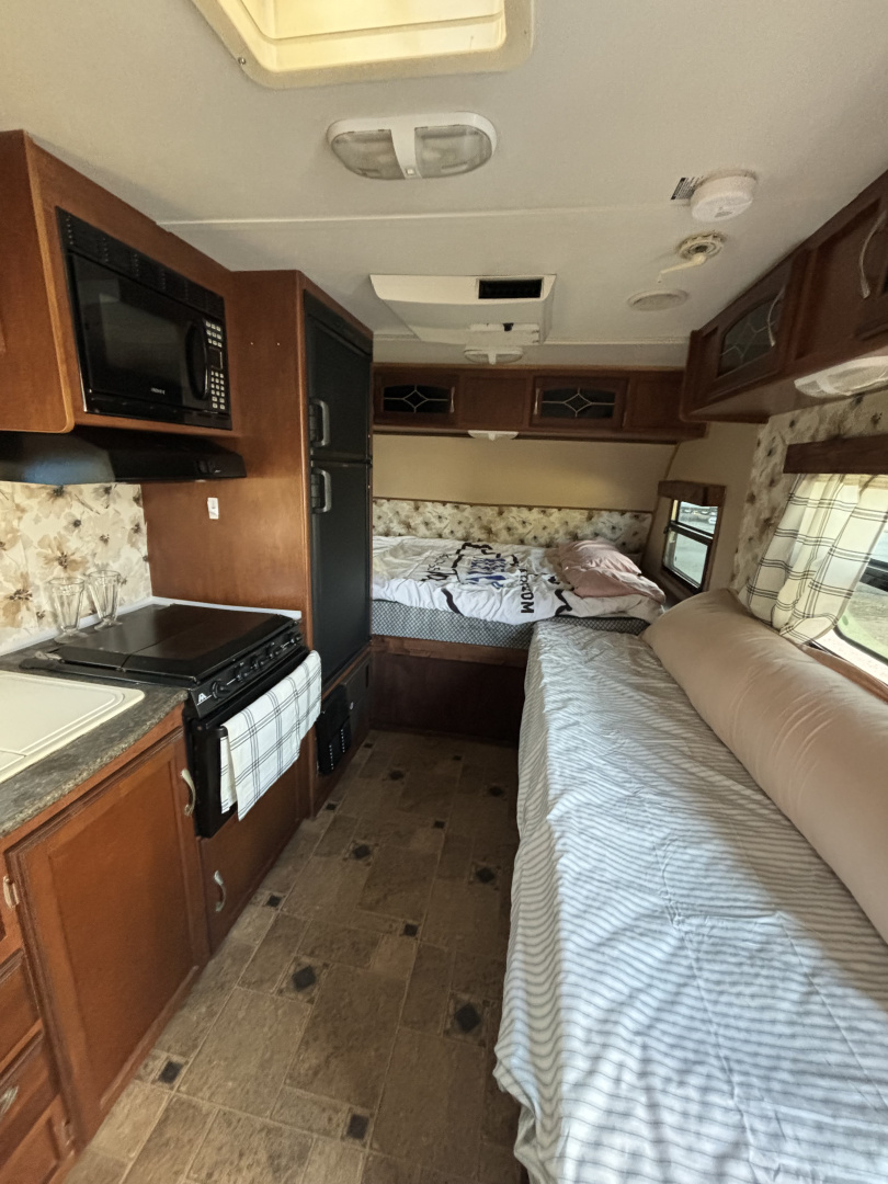 Used 2013 Winnebago Minnie Travel Trailer