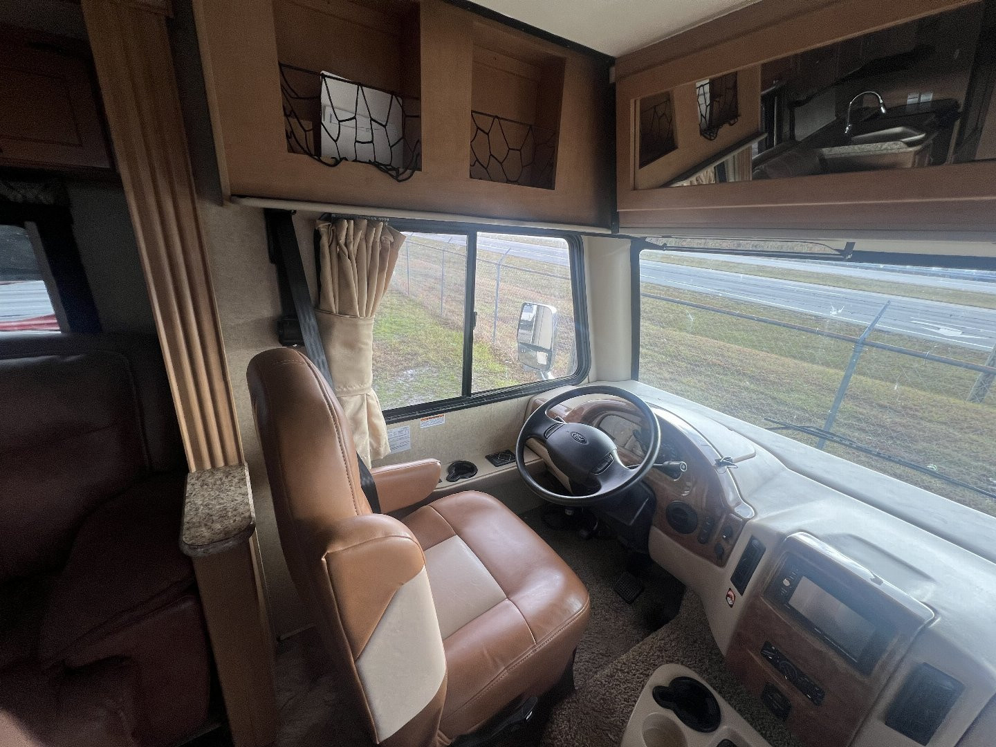 Used 2015 Thor Motor Coach Ace Travel Trailer