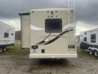Used 2015 Thor Motor Coach Ace Travel Trailer