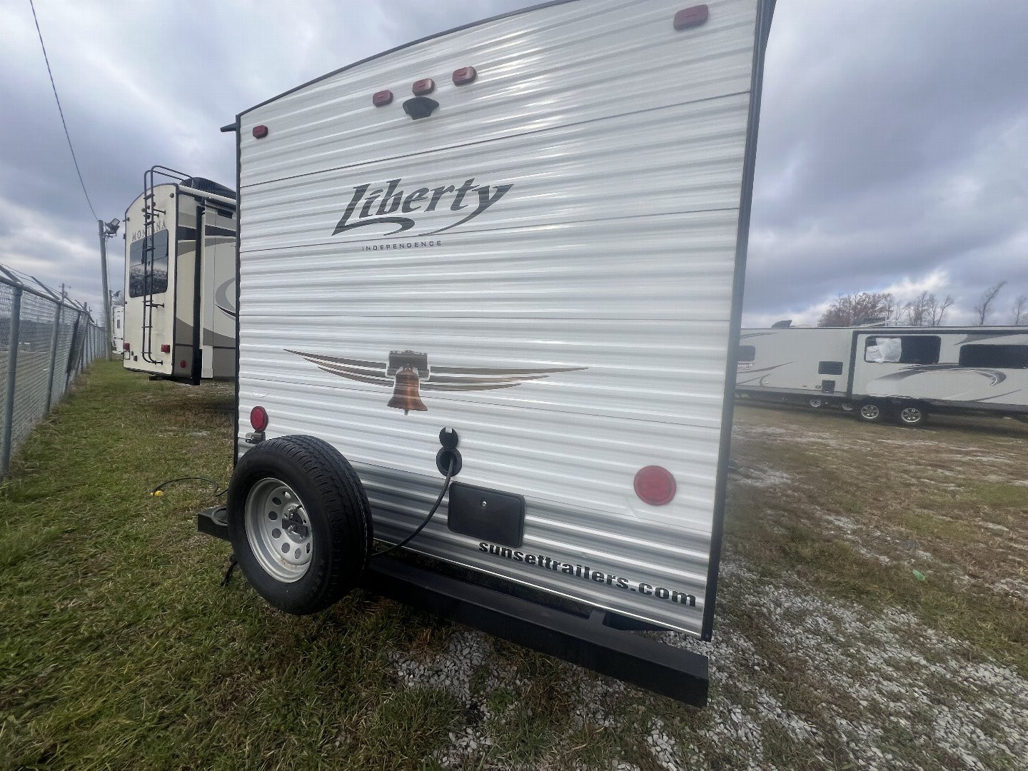 Used 2019 Sunset Park RV Mfg. 2019 Liberty Independence Travel Trailer