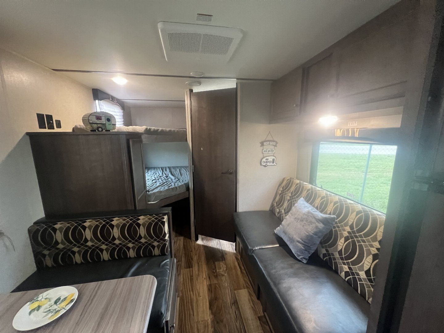 Used 2019 Sunset Park RV Mfg. 2019 Liberty Independence Travel Trailer
