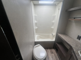 Used 2019 Sunset Park RV Mfg. 2019 Liberty Independence Travel Trailer