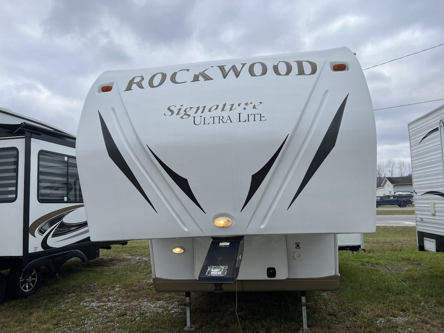 Used 2012 Forest River Rockwood Signature Ultra Lite Travel Trailer