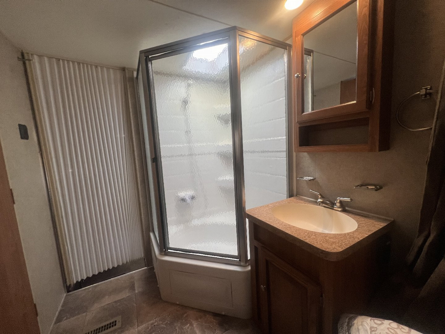 Used 2012 Forest River Rockwood Signature Ultra Lite Travel Trailer