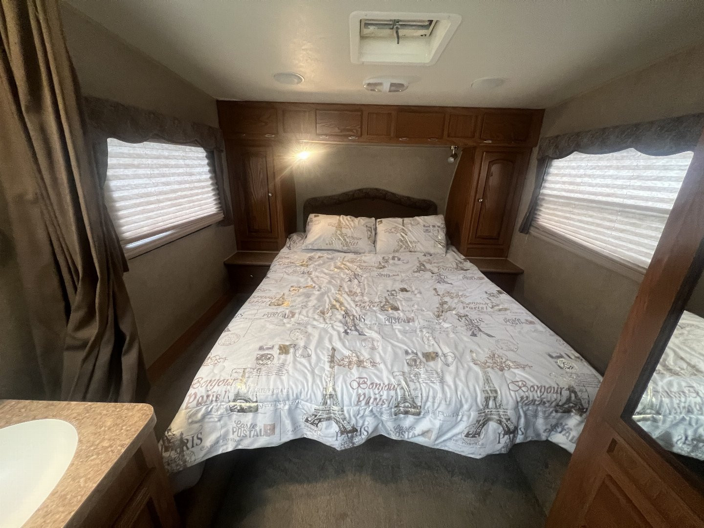 Used 2012 Forest River Rockwood Signature Ultra Lite Travel Trailer