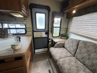 Used 2012 Forest River Rockwood Signature Ultra Lite Travel Trailer