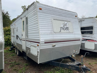 Used 2006 Palomino Puma 27RLS Travel Trailer