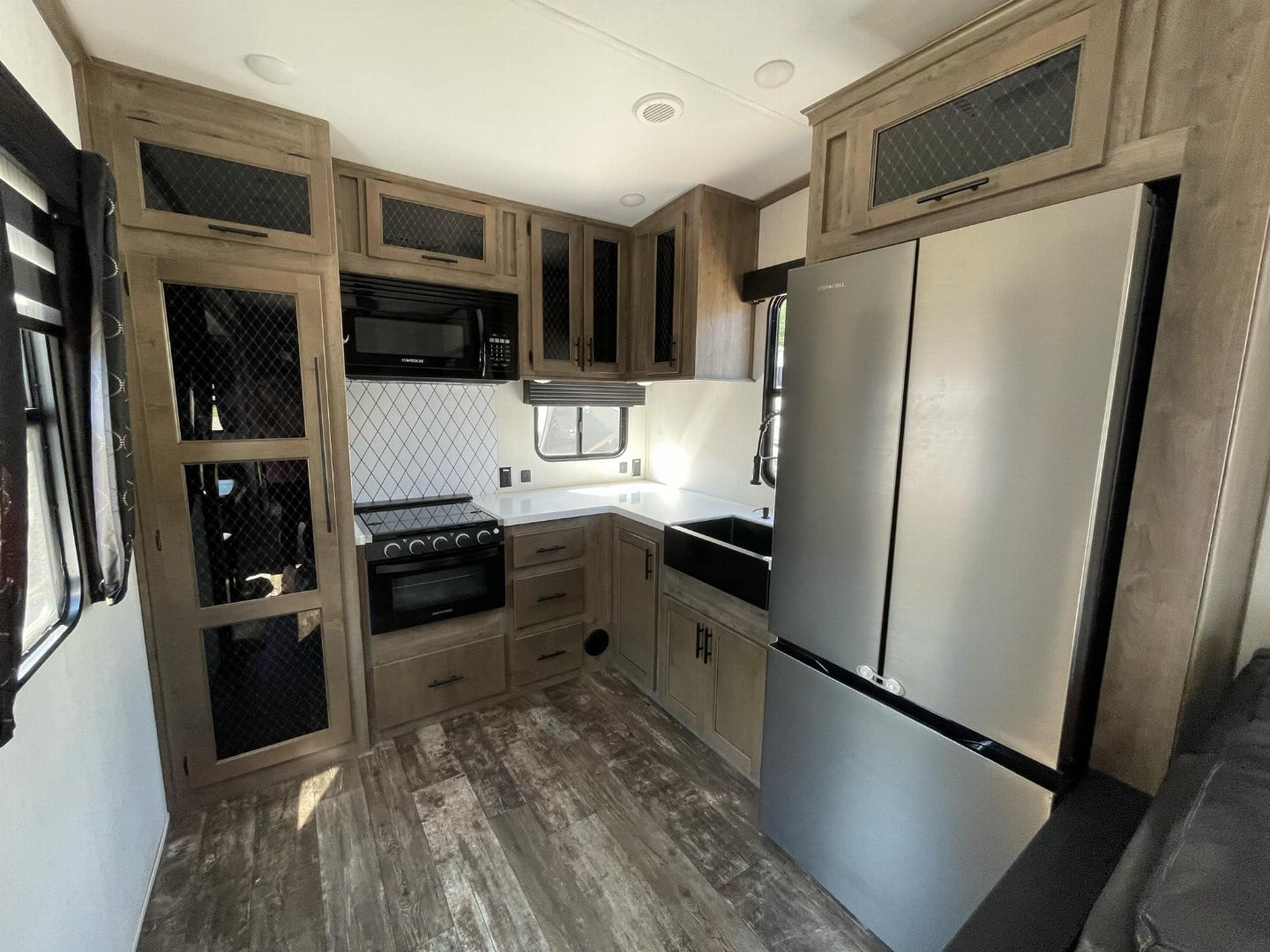 Used 2022 Forest River Sabre Cobalt 37fbt Fifth Wheel