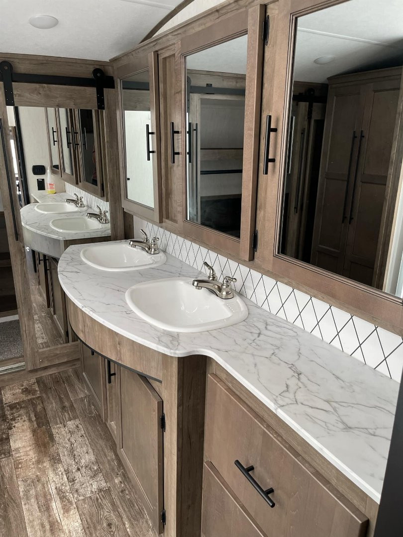 Used 2022 Forest River Sabre Cobalt 37fbt Fifth Wheel