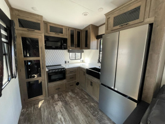 Used 2022 Forest River Sabre Cobalt 37fbt Fifth Wheel