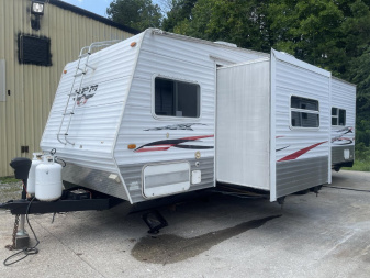 Used 2007 Adventurer RPM 23FBS Toy Hauler