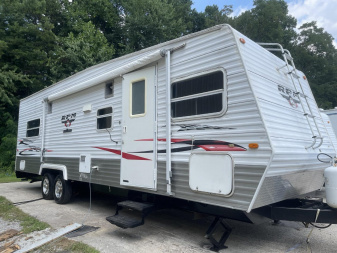 Used 2007 Adventurer RPM 23FBS Toy Hauler