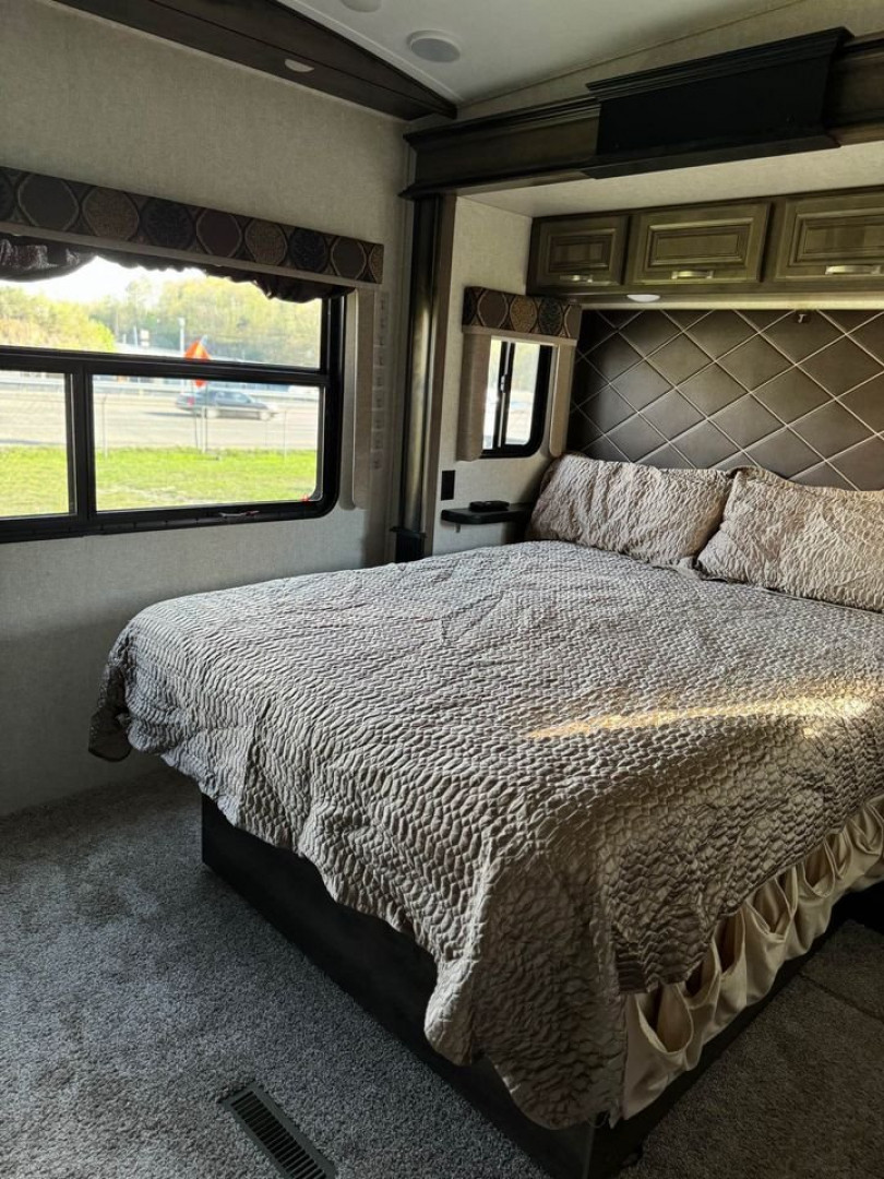 Used 2019 Keystone RV Montana 3731FL Fifth Wheel