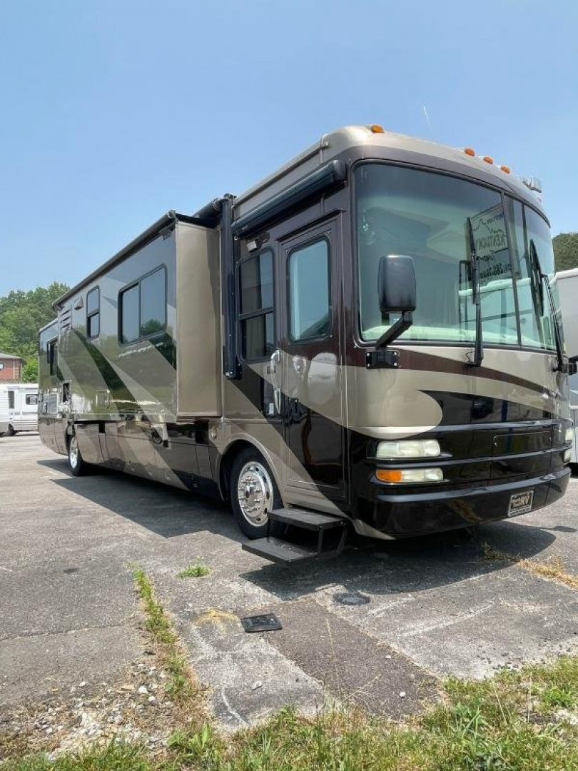 Used 2005 National Tropical Class A