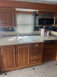 Used 2005 National Tropical Class A