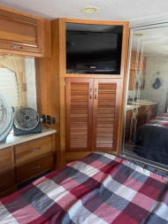 Used 2005 National Tropical Class A