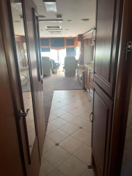 Used 2005 National Tropical Class A