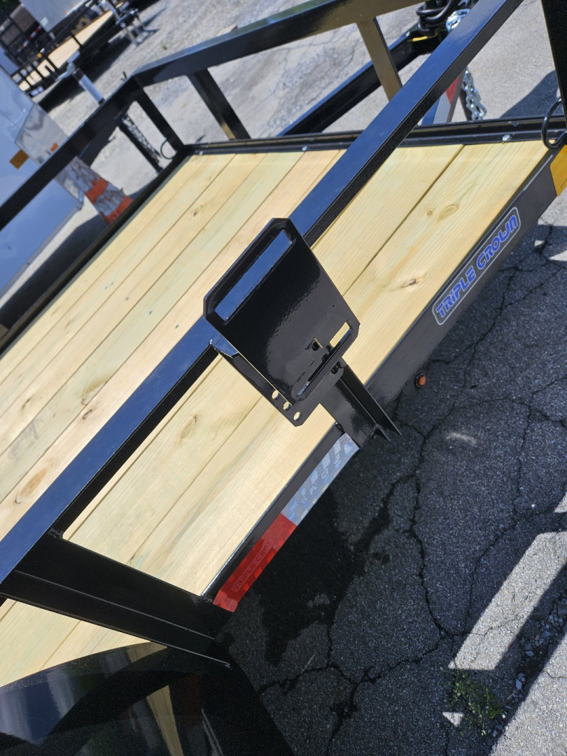 New Triple Crown Trailers 5' x 8' Landscape 3k Rated