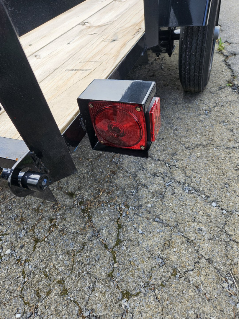 New Triple Crown Trailers 5' x 8' Landscape 3k Rated