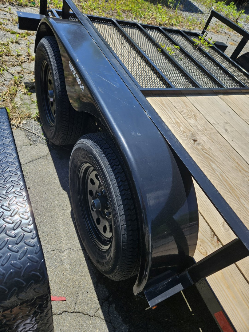 New Triple Crown Trailers 6.4' x 12' TANDEM AXLE 7K RATED