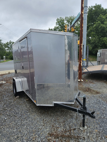 New 2023 LOOK TRAILERS 2023 5 X 10 ST DELUXE 3K Cargo / Enclosed Trailers/MOTORCYCLE