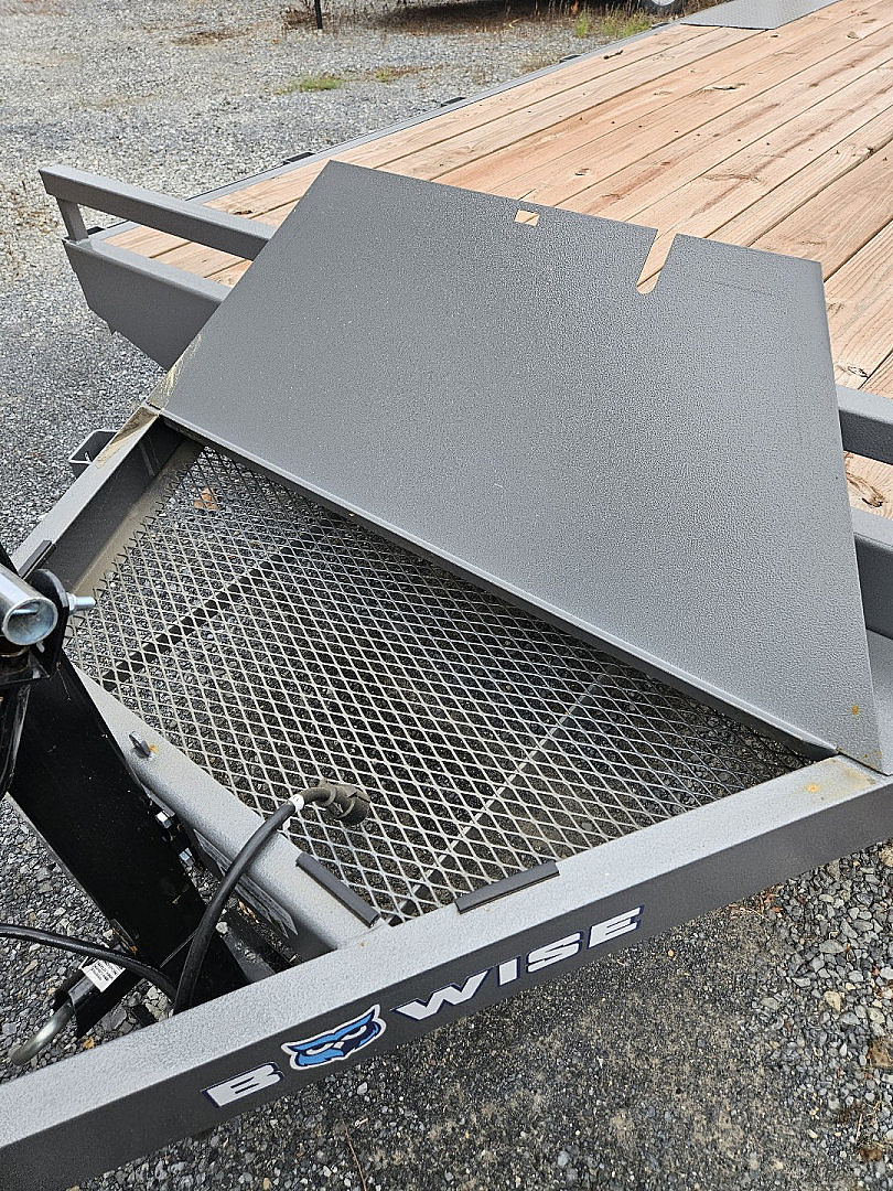 New 2024 BWISE 10K 8.5 X 20 EQUIPMENT Deckover Trailer