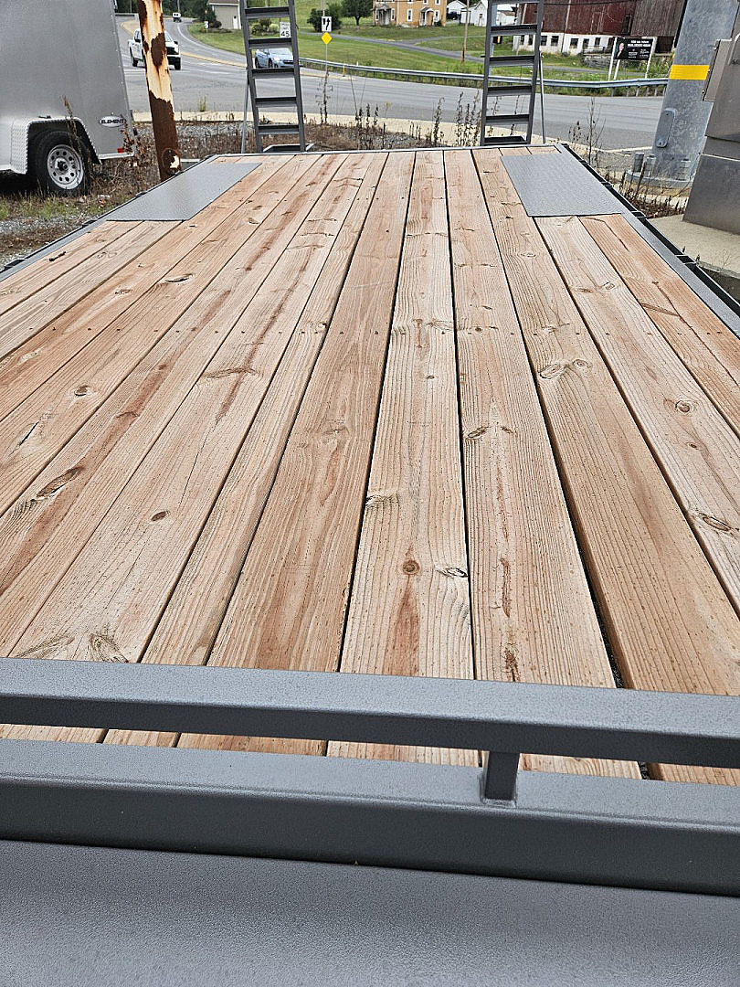 New 2024 BWISE 10K 8.5 X 20 EQUIPMENT Deckover Trailer