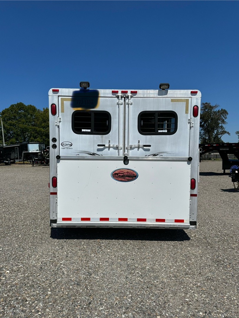 Used 2001 Sundowner Trailers 3H 8010 Sierra 720 Horse Trailer