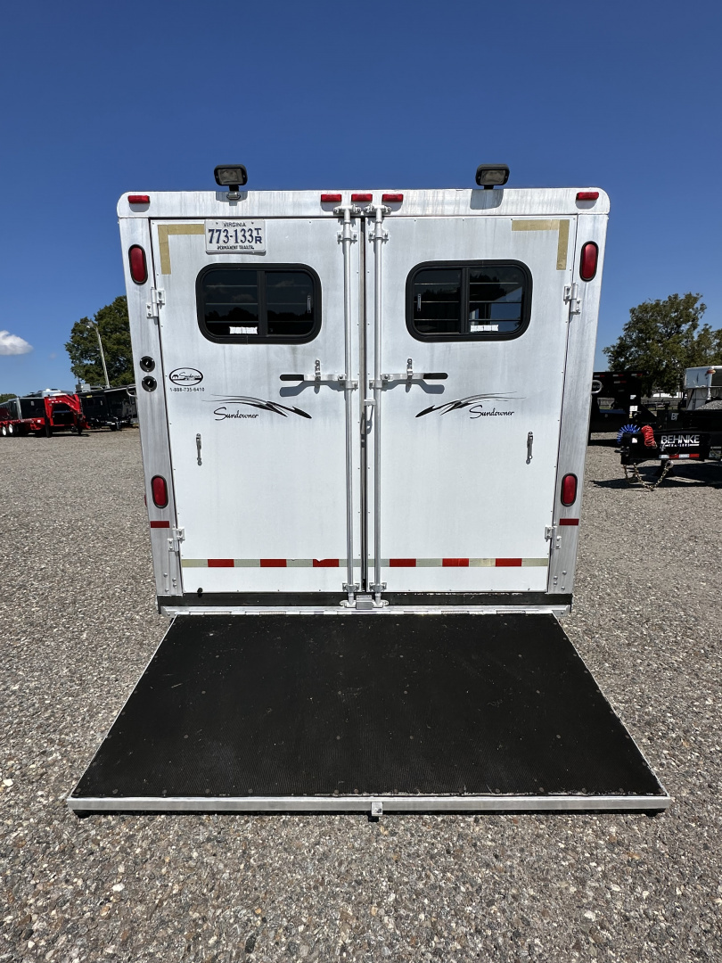 Used 2001 Sundowner Trailers 3H 8010 Sierra 720 Horse Trailer