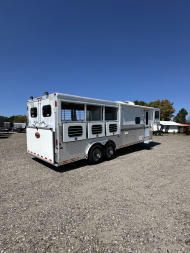 Used 2001 Sundowner Trailers 3H 8010 Sierra 720 Horse Trailer