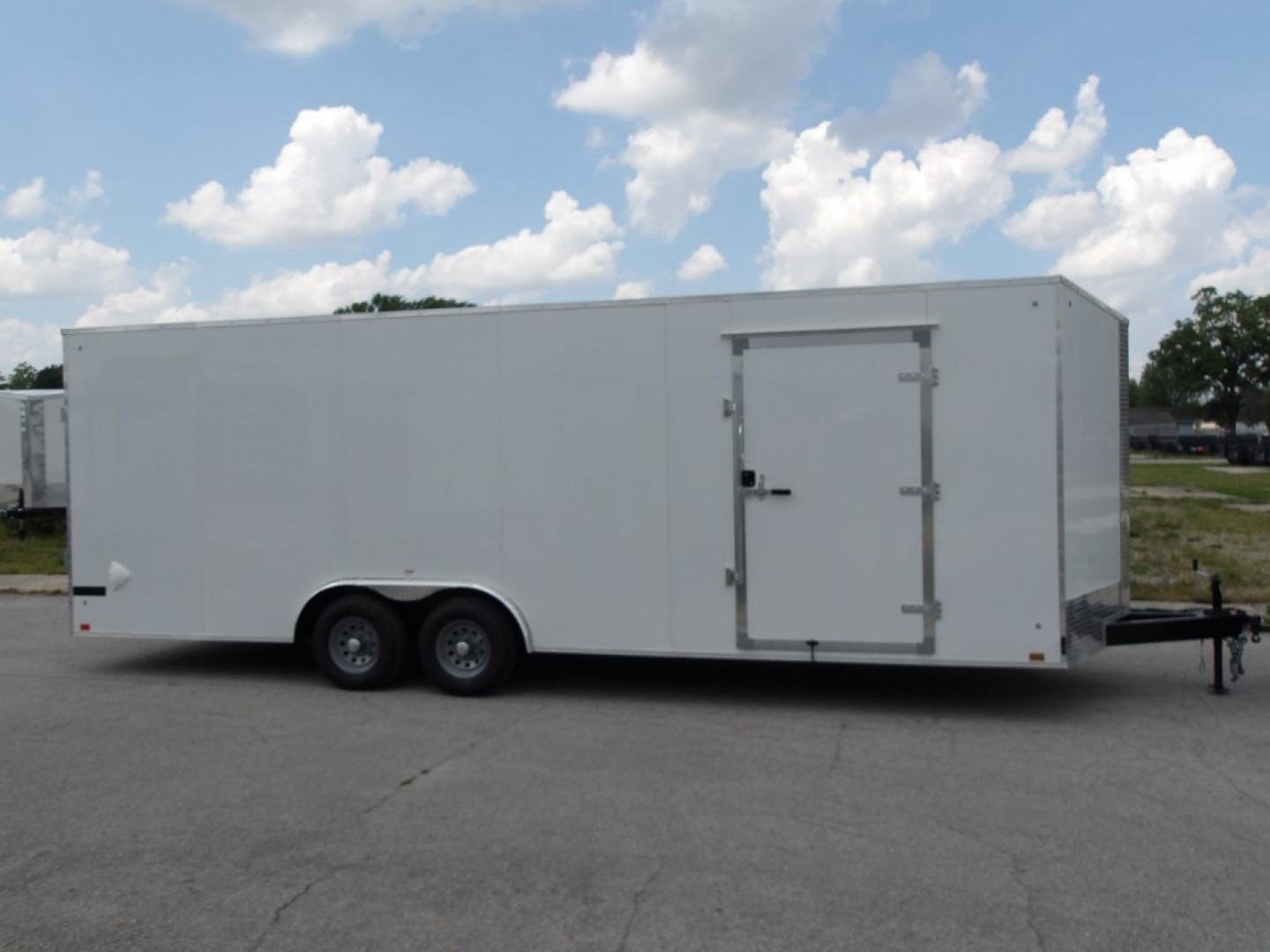 New 2026 Discovery Trailers DCHET8.524TA3 Cargo / Enclosed Trailer