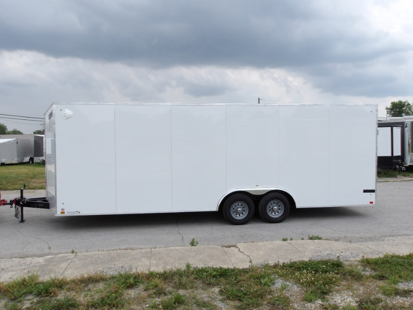 New 2026 Discovery Trailers DCHET8.524TA3 Cargo / Enclosed Trailer