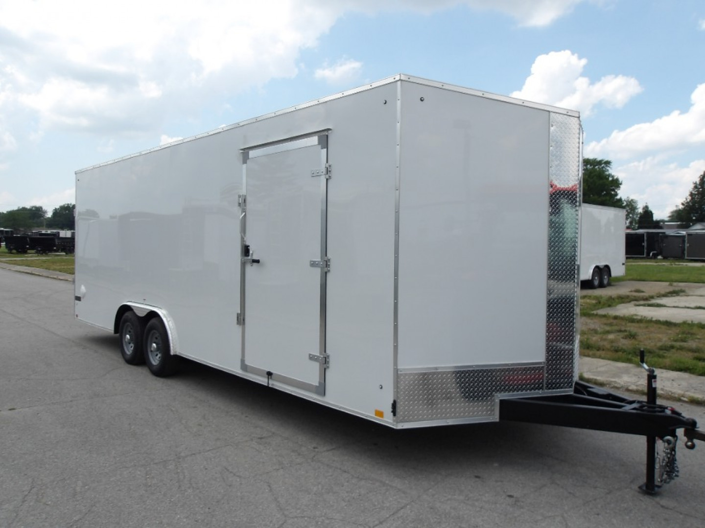 New 2026 Discovery Trailers DCHET8.524TA3 Cargo / Enclosed Trailer