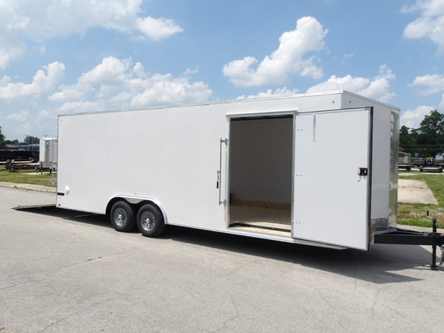 New 2026 Discovery Trailers DCHET8.524TA3 Cargo / Enclosed Trailer
