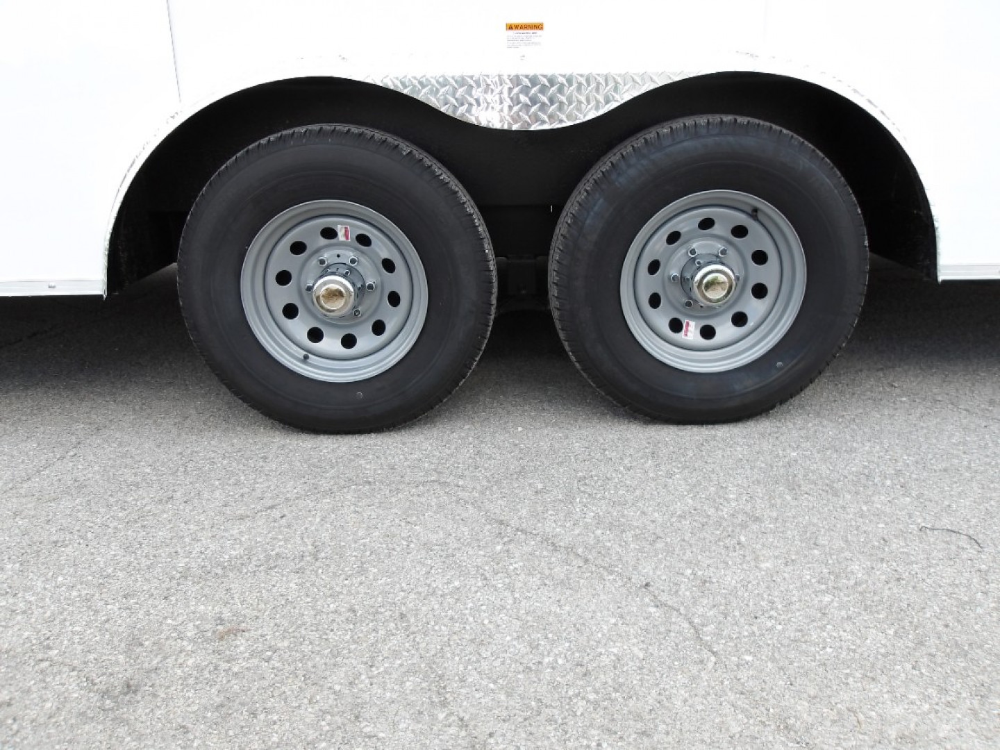 New 2026 Discovery Trailers DCHET8.524TA3 Cargo / Enclosed Trailer