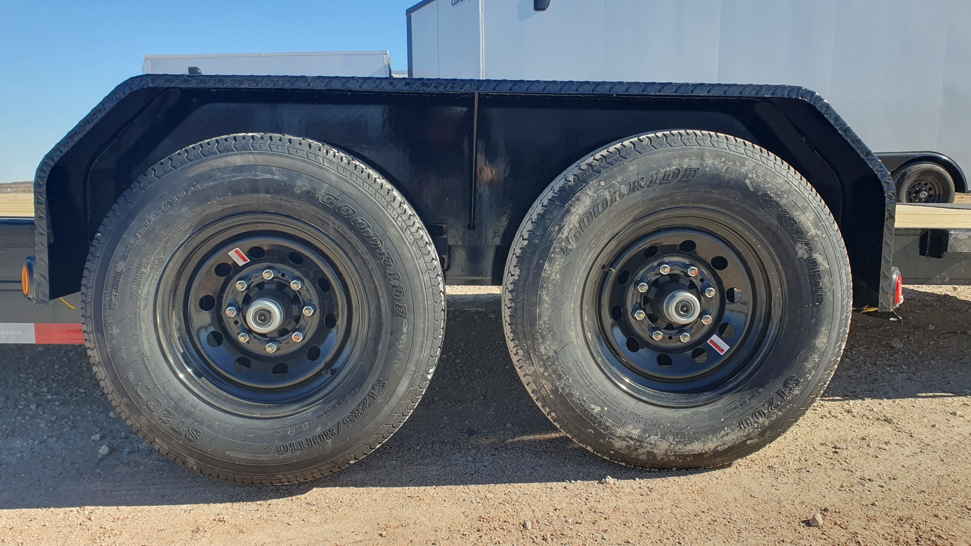 New 2026 PJ 83"x20' Equipment Tilt Trailer – T6