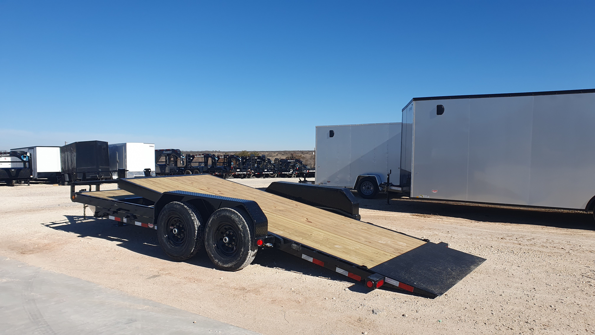 New 2026 PJ 83"x20' Equipment Tilt Trailer – T6