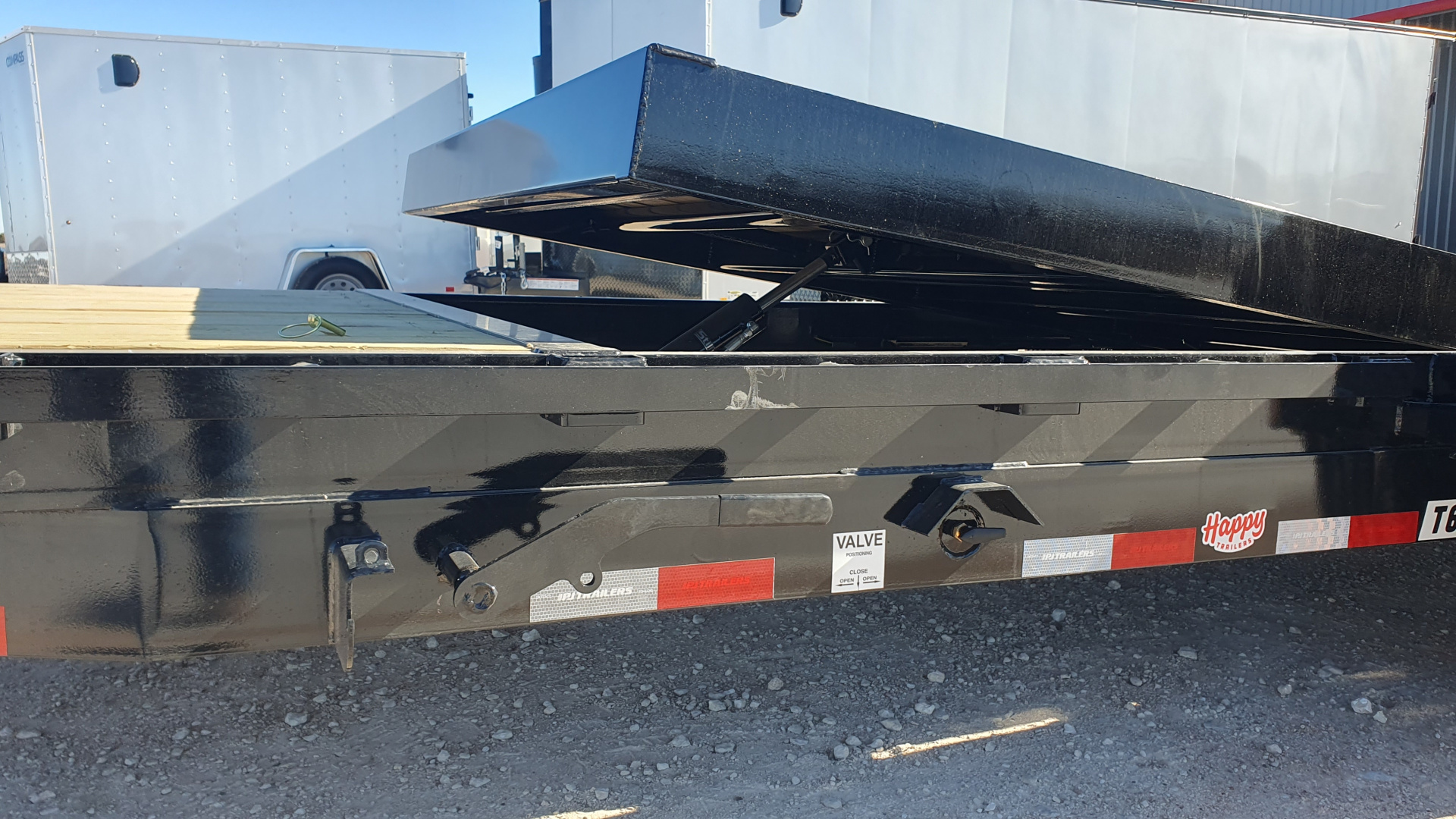 New 2026 PJ 83"x20' Equipment Tilt Trailer – T6