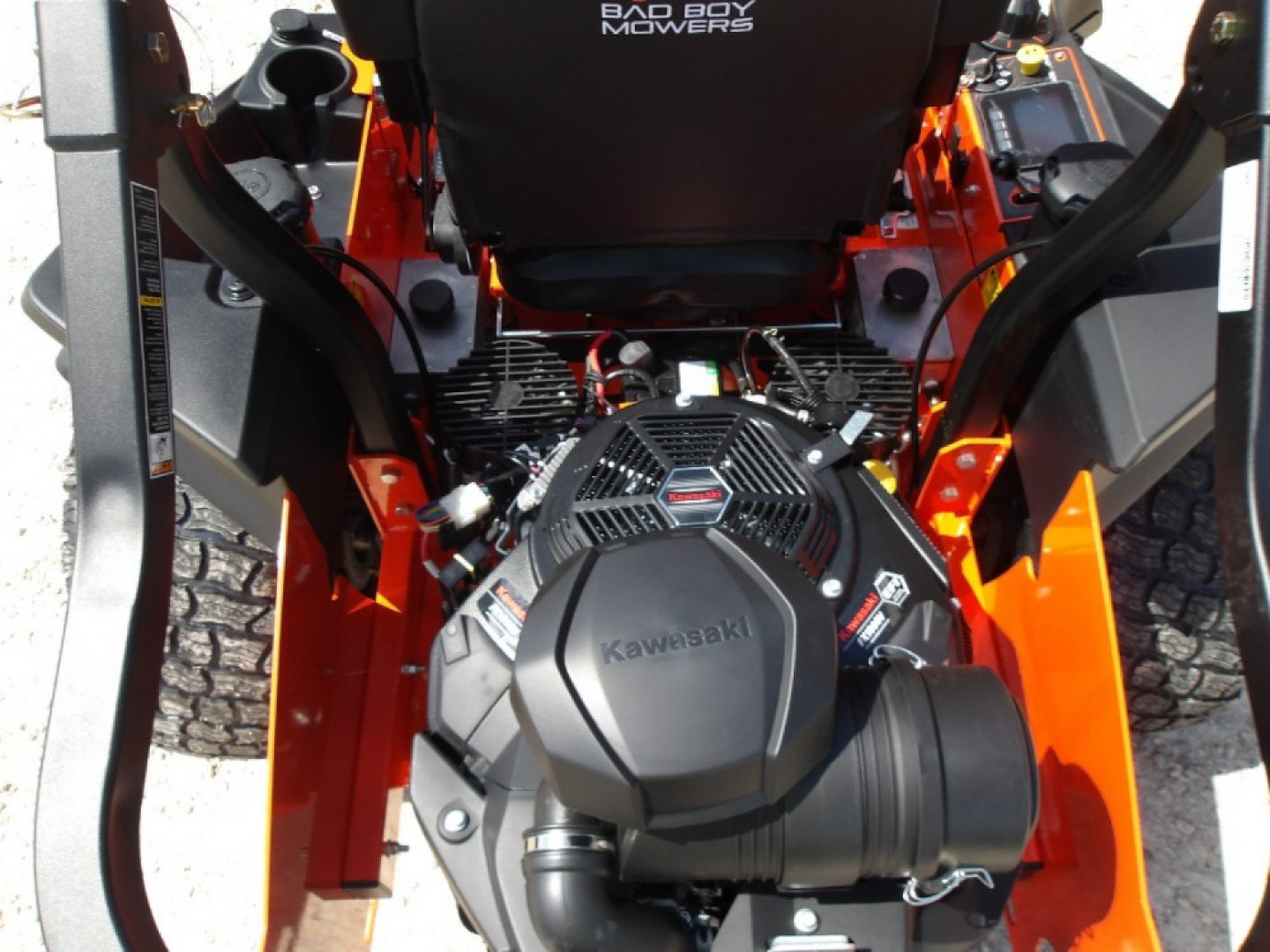 New 2025 Bad Boy Rogue 61" Kawasaki FX1000V EFI 38.5HP Lawn Mowers