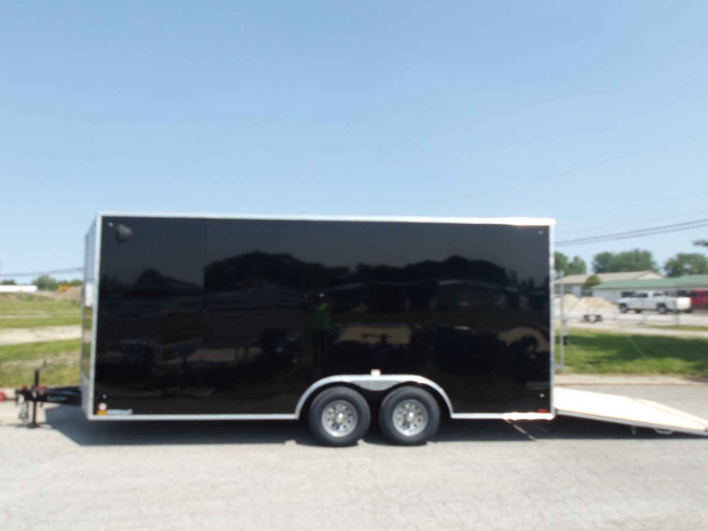 New 2026 Discovery Trailers DCHET8518TA3 Cargo / Enclosed Trailer
