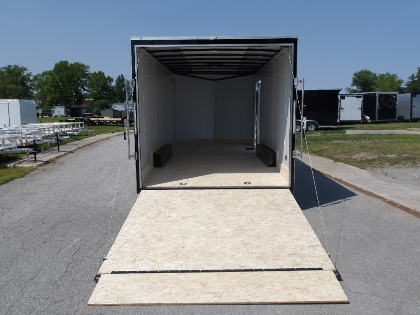 New 2026 Discovery Trailers DCHET8518TA3 Cargo / Enclosed Trailer